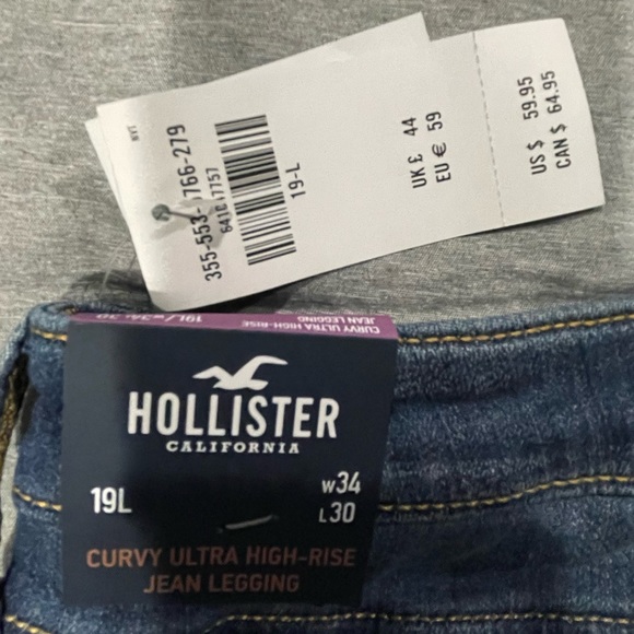 BNWT Hollister Distressed Curvy Ultra High-Rise Jean Legging - Picture 3 of 4